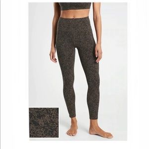 High-Rise Printed Active Leggings - Brown/Black
